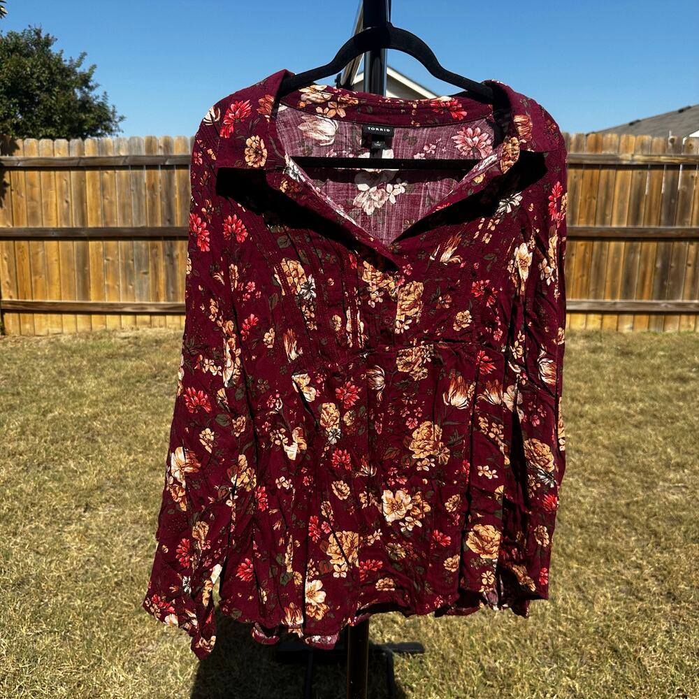 Torrid Floral Blouse Long Sleeve Burgundy Button Up